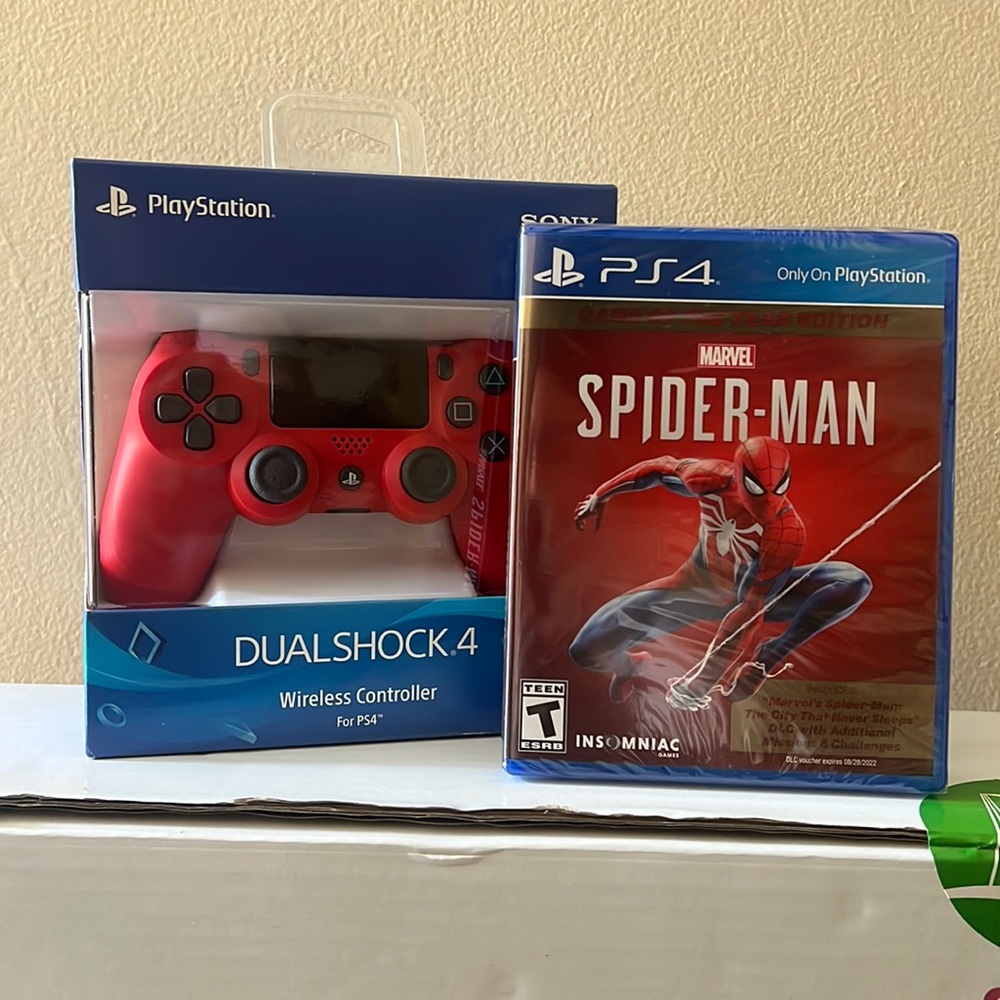 PS4 Wireless Controller & Marvel Spider-man Game